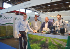 Bas Millenaar of Biovirid, Darryl Antonius of MolGen, Derk Willen of Synchron and Eric de Zilver of Biovirid. Biovirid breeds fungal spores and deploys them for plant growth.